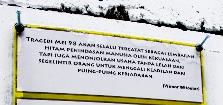 0plakat.jpg